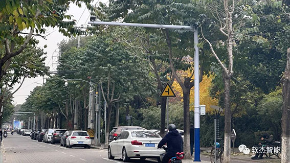 1724925918130278.jpg 智慧停車項目施工現場(來源:上海市嘉定某街道處)w.jpg